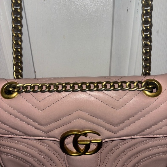 Gucci Pink and Gold Crossbody Bag with Quilted Design - Picture 5 of 17